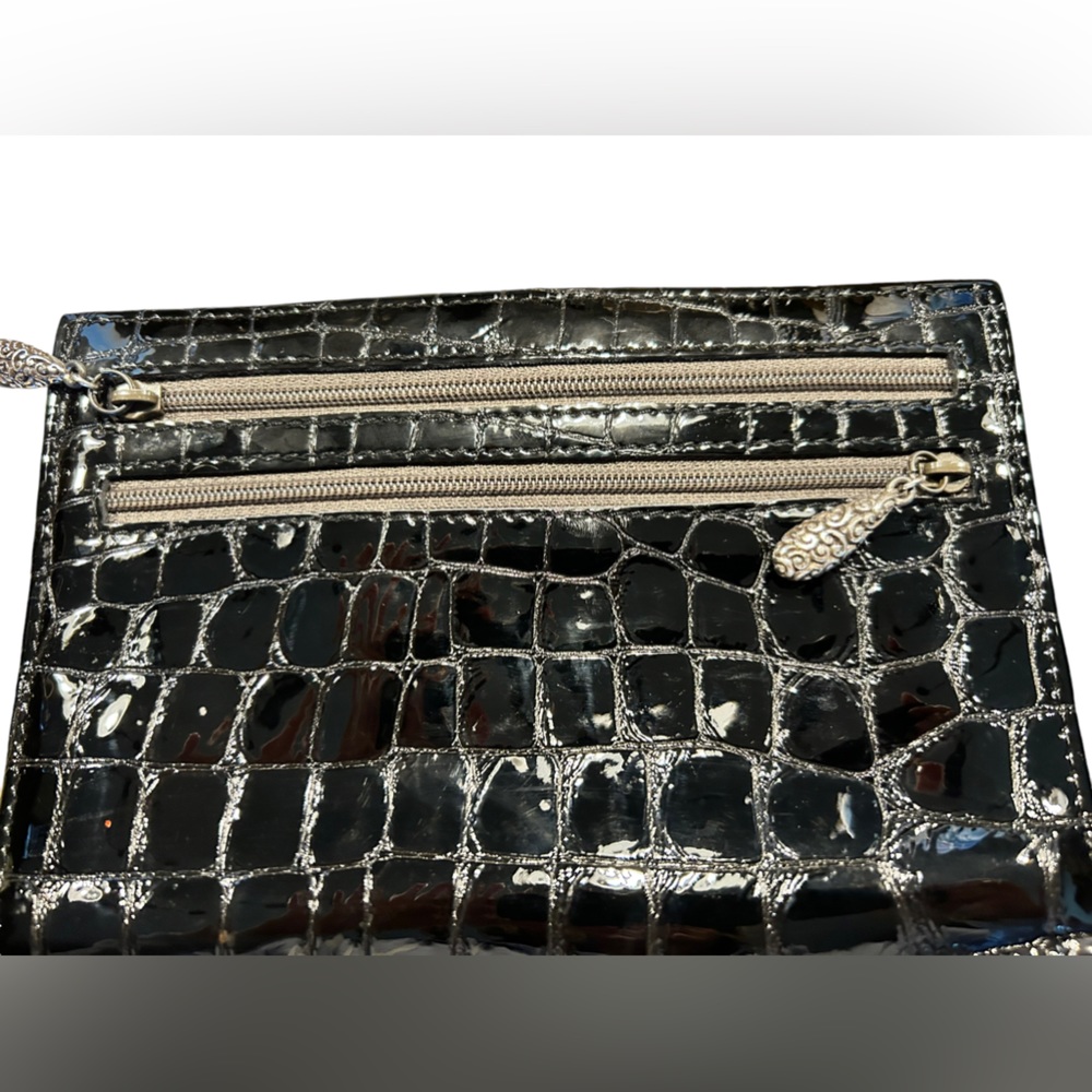 Brighton wallet